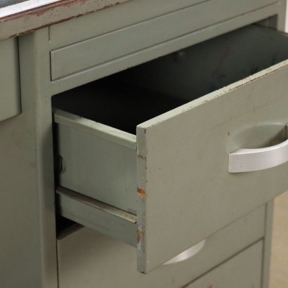 Bureau en métal des années 60