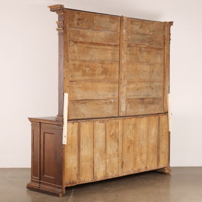 Sideboard mit Setzstufe