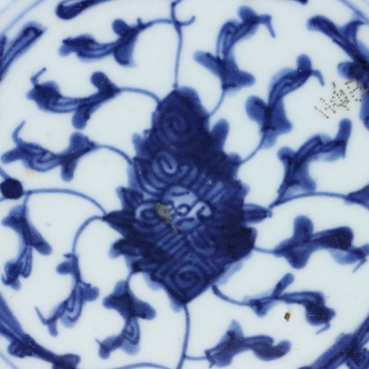 Chinese porcelain plate