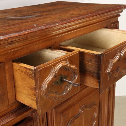 Credenza Piemontese