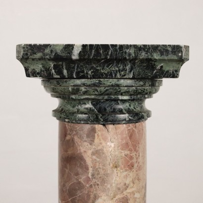 Bust column