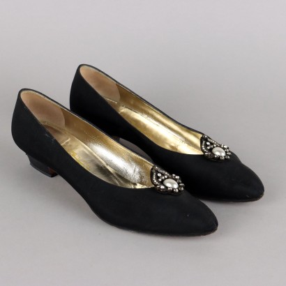 Ferragamo Vintage Black Pumps