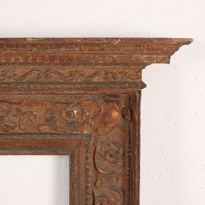 Renaissance Style Newsstand Frame