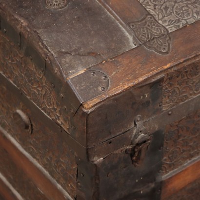 Neo-Renaissance chest