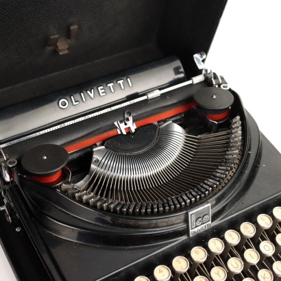 Ico Olivetti Typewriter