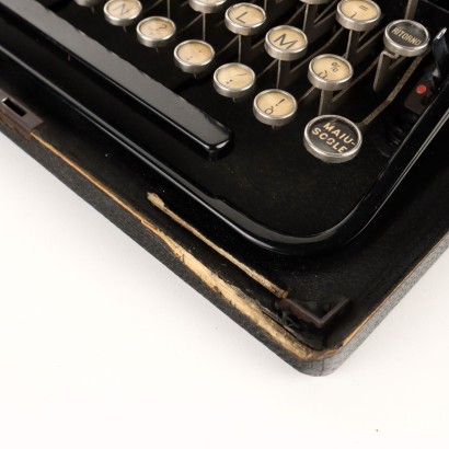 Ico Olivetti Typewriter