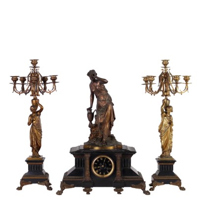 Trittico Orologio in Marmo Nero e Bronzo con Statue di Henri Honoré Plé