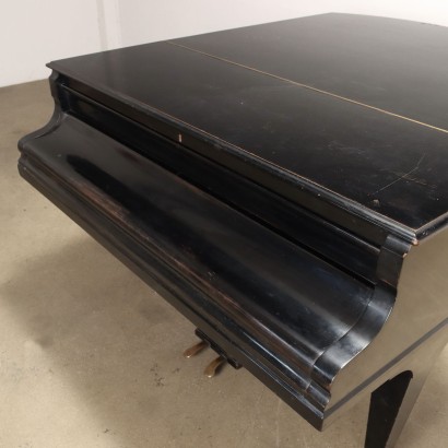 Römhildt grand piano