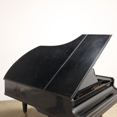 Römhildt grand piano