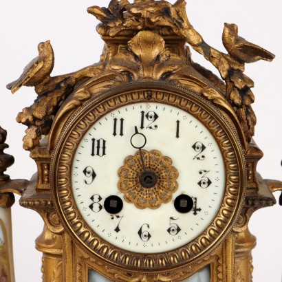 Countertop Clock in Golden Antimony