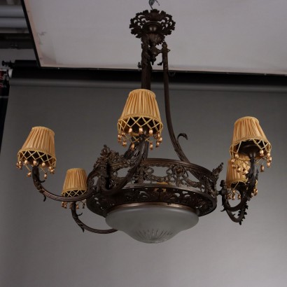 Liberty chandelier in Bronze