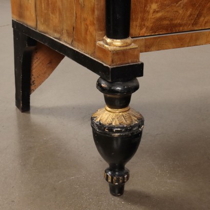 Restoration chest of drawers in mahogany