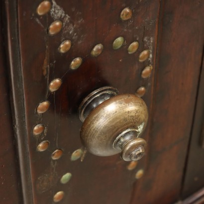 Sideboard mit barockem Geschmacksständer E