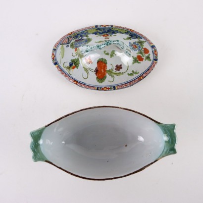 Gravy boat in Faenza majolica