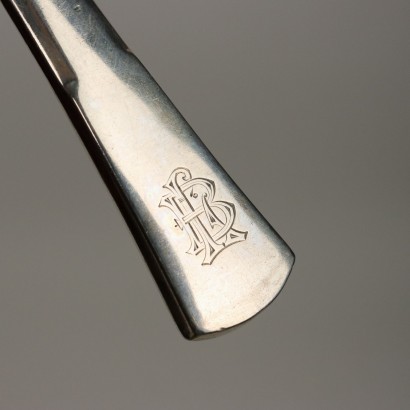 English Silver Cutlery Service co, Servicio de cubiertos de plata con gabinete