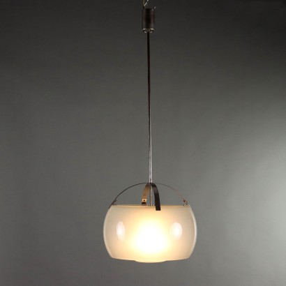 Lampada Omega di Vico Magistretti per Artemide