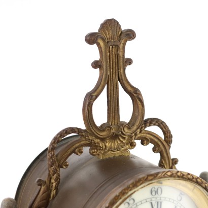 Horloge de comptoir en marbre et bronze