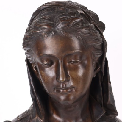 Buste de Jeune Femme en Bronze