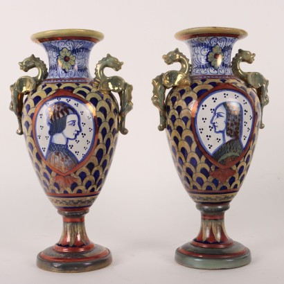 Coppia di Vasi in Maiolica a Lustro