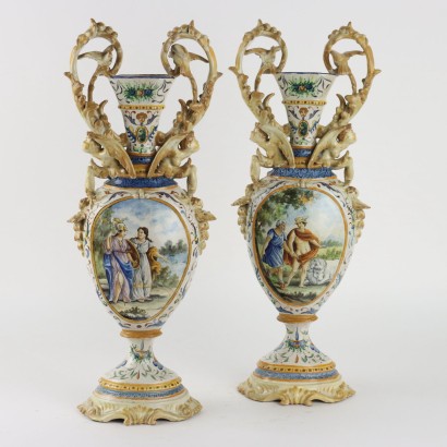 Coppia di Anfore in Maiolica