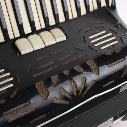 Accordéon 80 basses Marino Pigini Caste