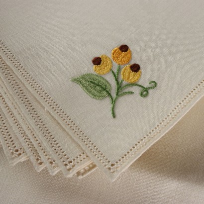 Linen Tablecloth with 12 Napkins